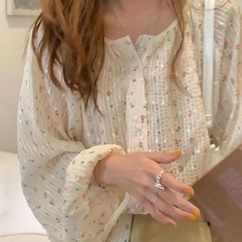 

Large Size Autumn Stitching Beaded Floral Chiffon Shirt Korean Loose Single-breasted Small Shirt Vertical Stripe Long Sleeve