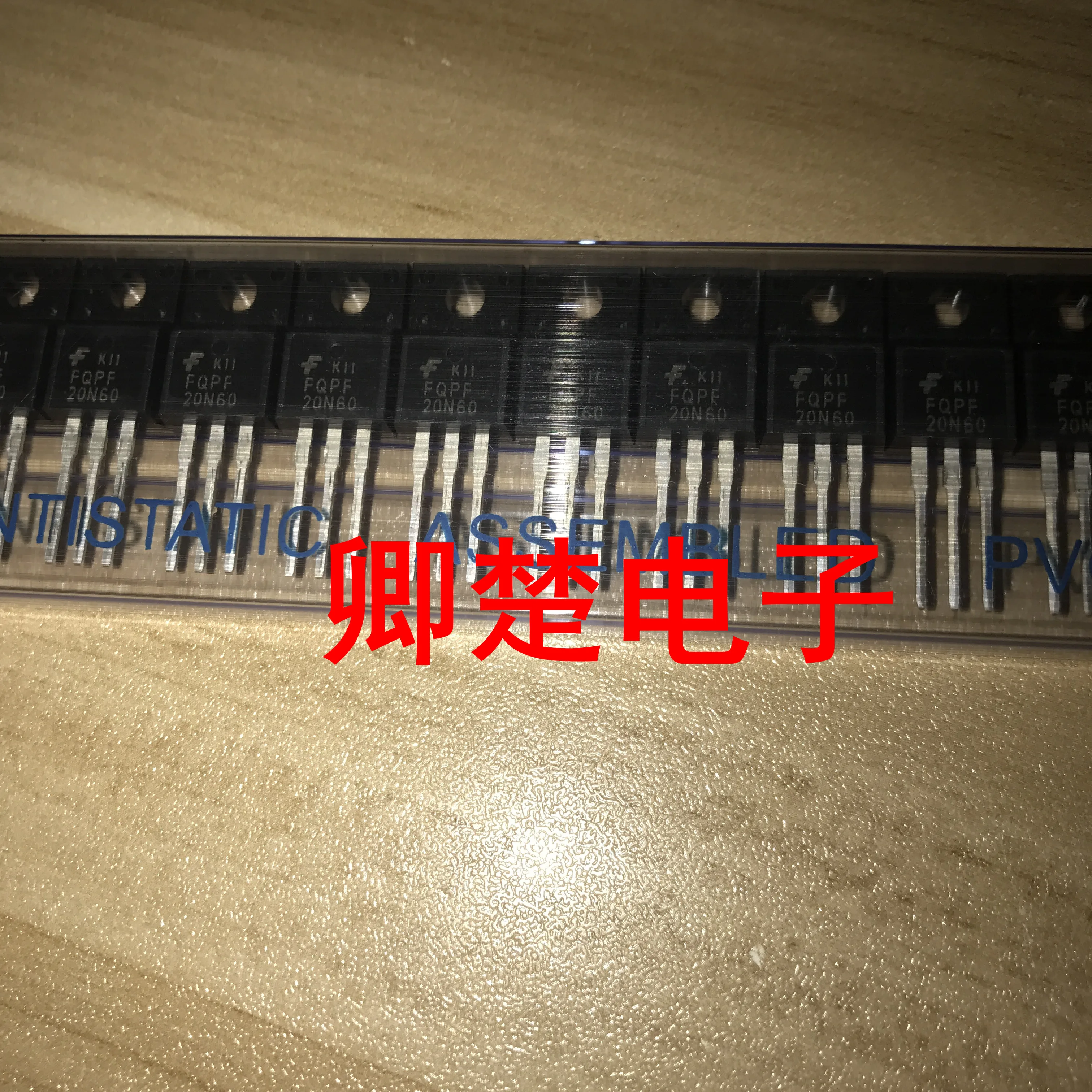 

30 шт. Оригинальный Новый FQPF20N60