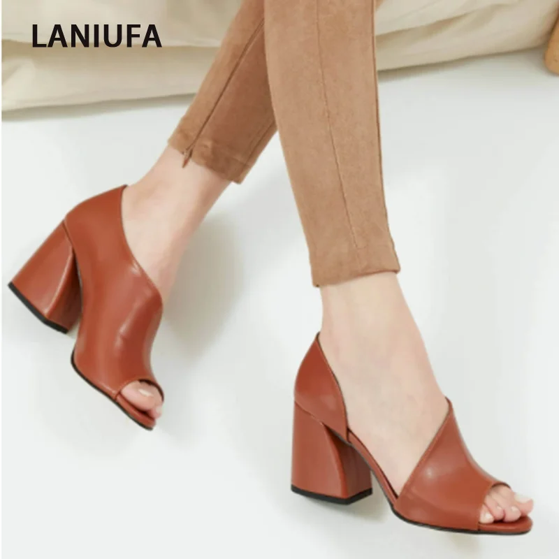 

Брендовые женские туфли на высоком каблуке, летние босоножки на массивном каблуке, новинка 2022, дизайнерские туфли-лодочки с открытым носком...