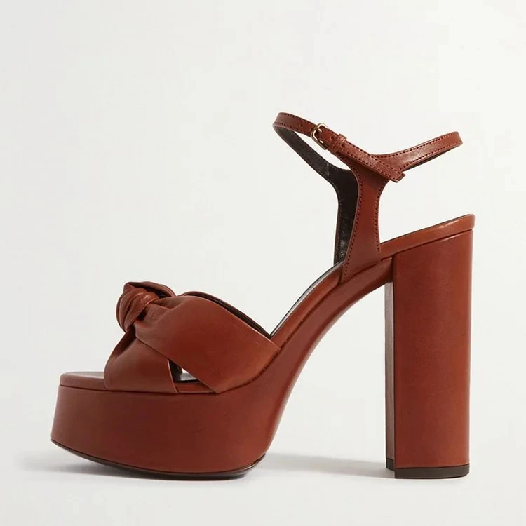 Классические темно-бордовые сандалии на массивном каблуке с ремешком щиколотке