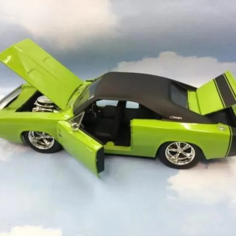 

1:24 Fast & Furious 1970 DODGE CHARGER RT High Simulation Diecast Car Metal Alloy Model Car Toys For Children Gift Collection