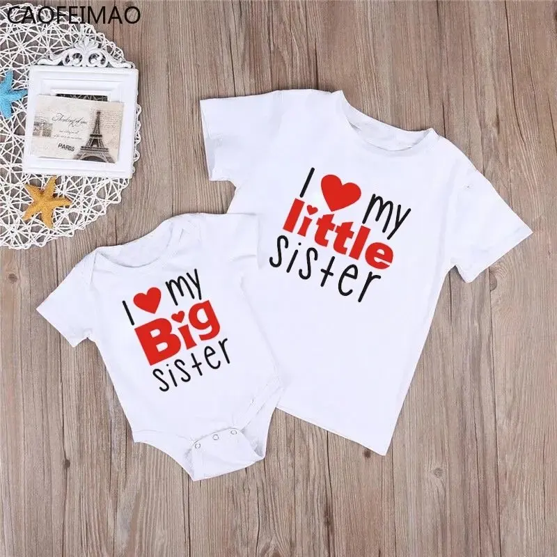 

2023 футболки Caofeimao, футболка с изображением сверкающих сестер, брата, надписи «I Love My Big Sister», семейная одежда, детская одежда для мальчиков, Детские боди