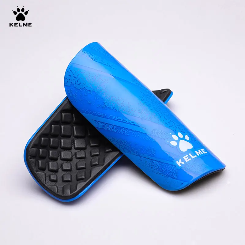

KELME Soccer Shin Guards Football Protectors Pads Adult Kids Shinguards Light Sock Insert Board Boy Training Legging Protective