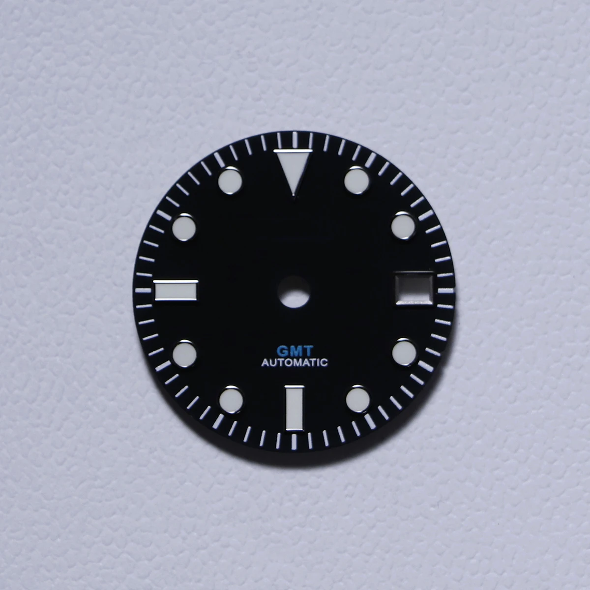 2 Белый циферблат NH34 GMT Абалон Черный Солнечный Блик Классическая серия для движения NH34A 28,5 мм Запчасти для часов Universal. BGW9 C3 Люминесцентный покрытие.