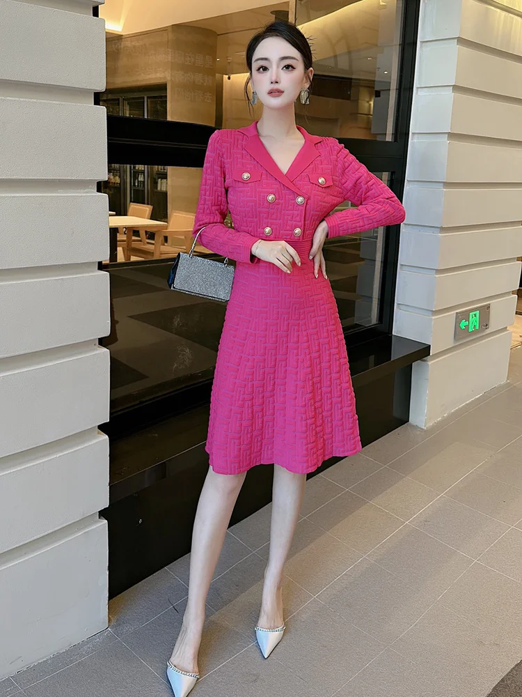 

Женское трикотажное платье-свитер на пуговицах, с длинным рукавом