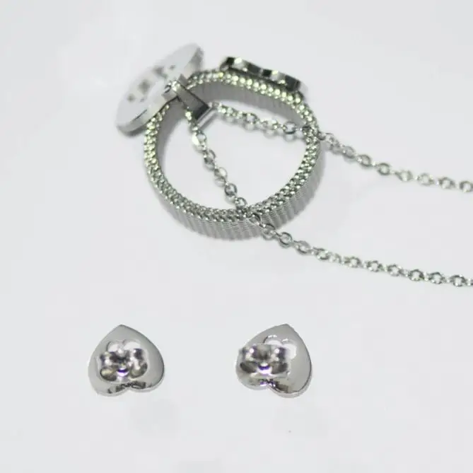 

Factory Wholesale Pendant High Quality Bear Hollow Simple Set New Arrived Spain Top-Grade Plated Brand Earring Size 8mm