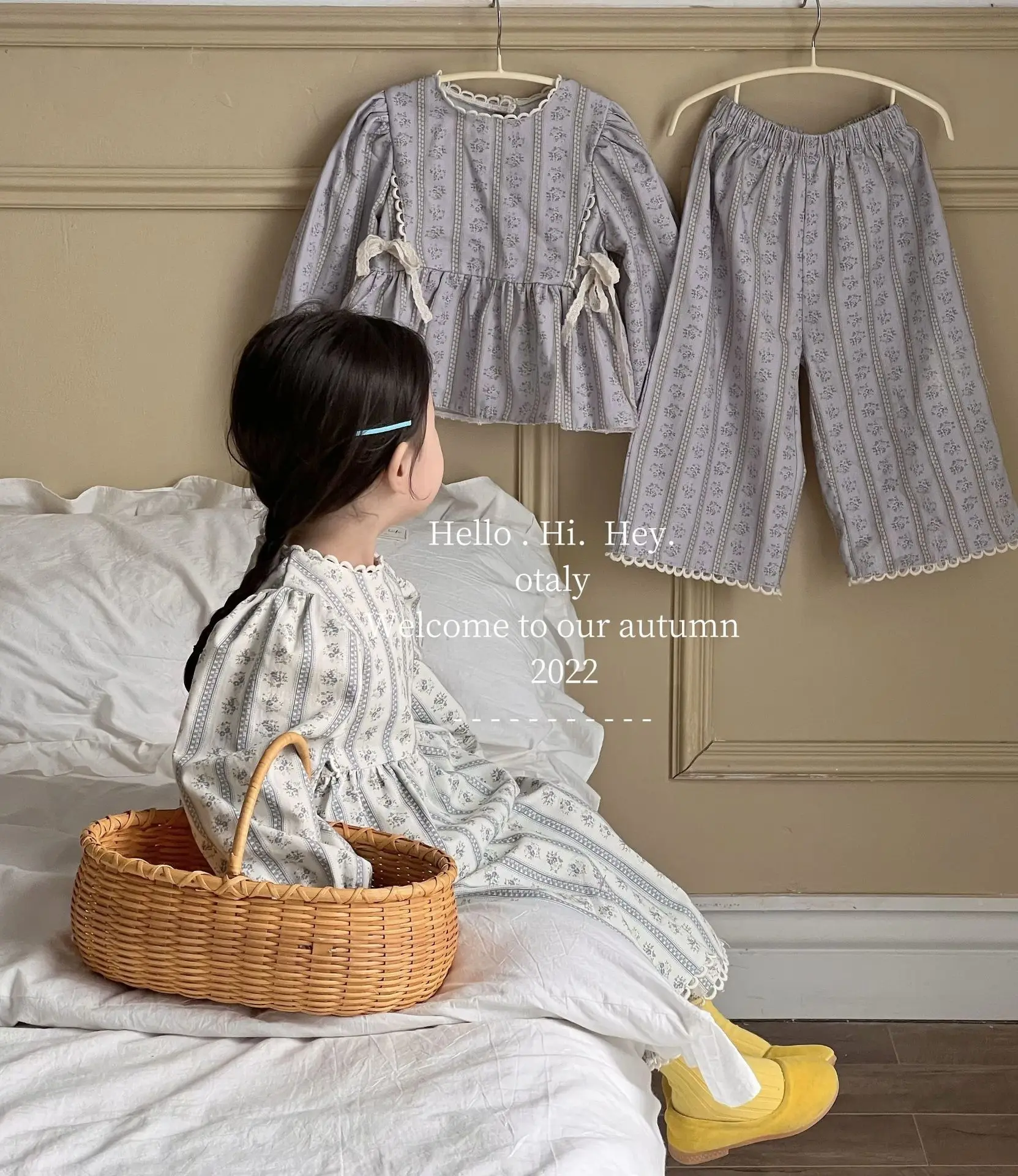 

Baby Girls Clothing Autumn 2022 Korean Style Children's Floral Wide-Leg Pants Girls Lace Puff Sleeve Waist Trimming Shirt Suit