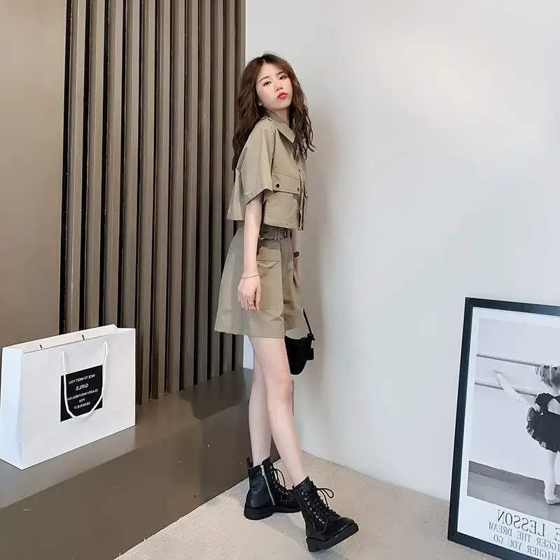 

Summer Shorts Suit Women Safari Style Casual Loose Short Sleeve Single Breasted Lapel Top Multi-Pocket Shorts 2pcs Matching Set