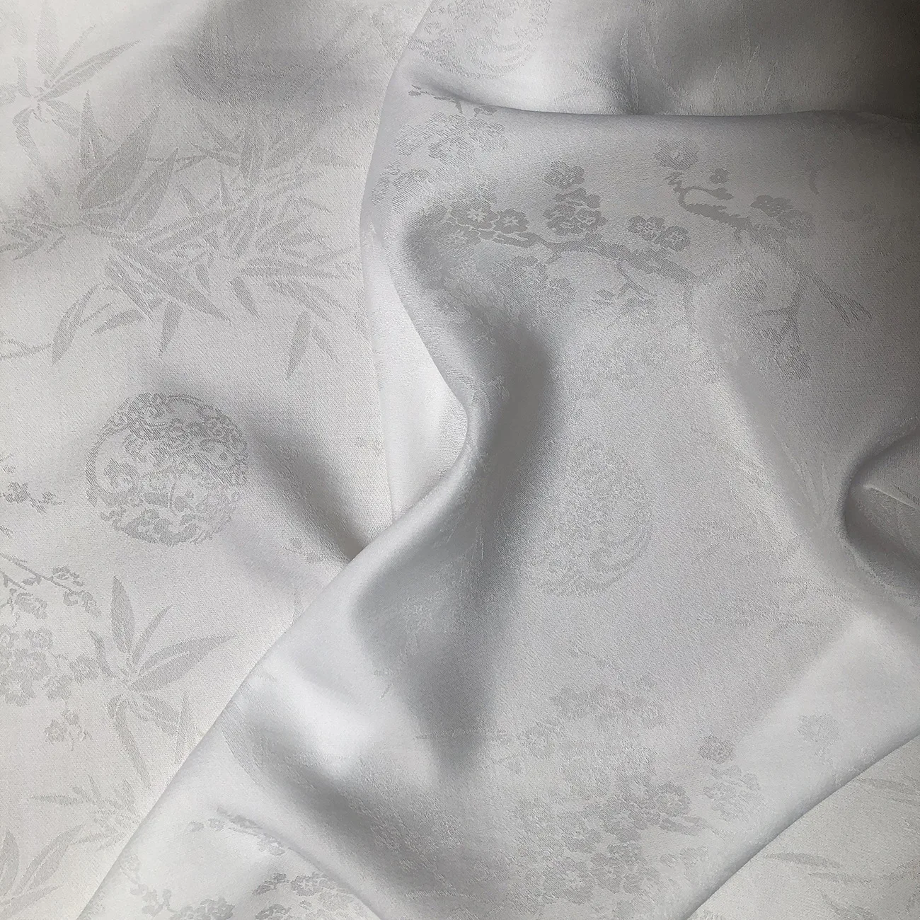 

Soft Damask Flower Pattern Brocade Fabric Silk Jacquard Fabric for Making Dress Horse Face Skirt Cheongsam Kimono DIY Lining