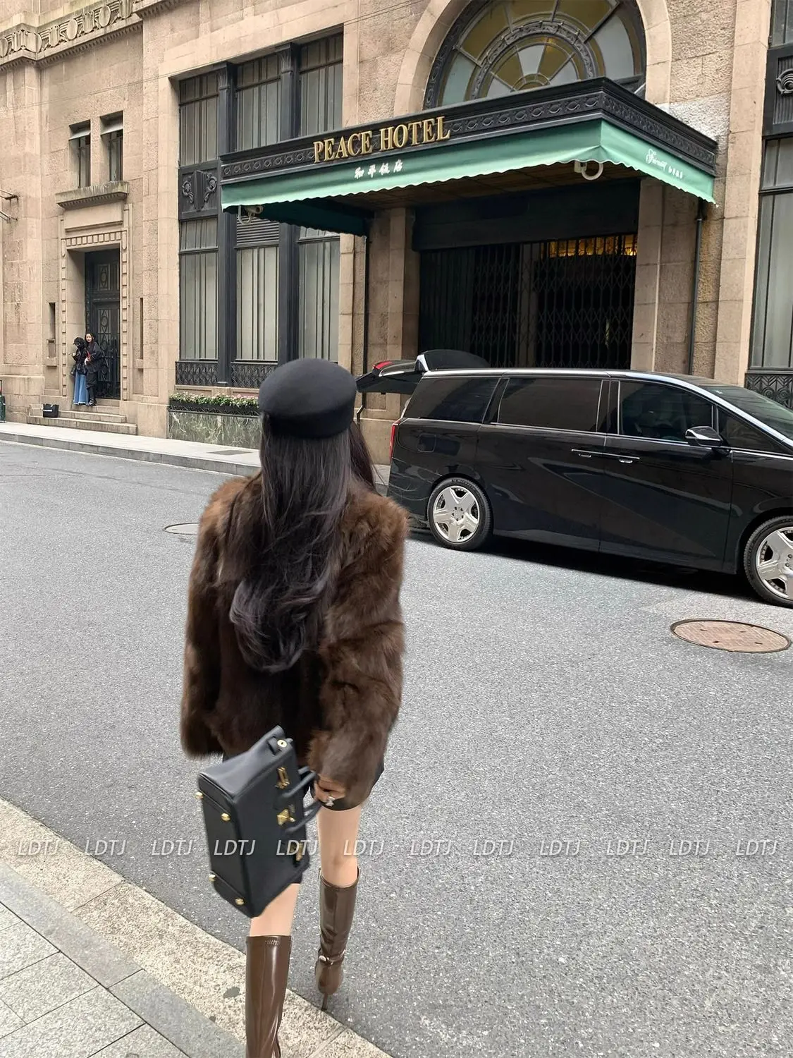 2024 новые зимние женские топы пальто роскошные теплые и толстые из искусственного