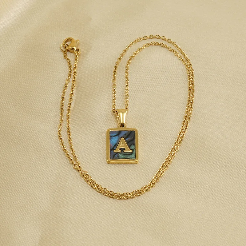 Personalized Square Shell Letter Necklace for Women Gold Stainless Steel Custom Name Initials Pendant Necklace Jewelry Wholesale