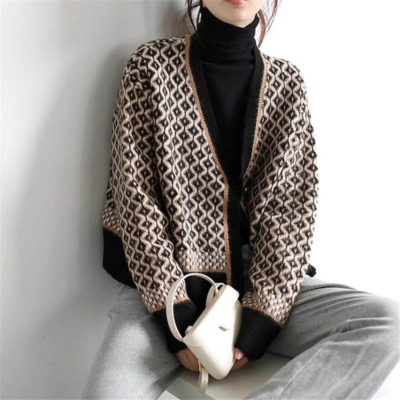 

Coat New 2022 Autumn Winter Fashion Argyle Cardigan Women Vintage Sweaters Long Sleeve Knitted Clothes Loose V Neck Knitwear