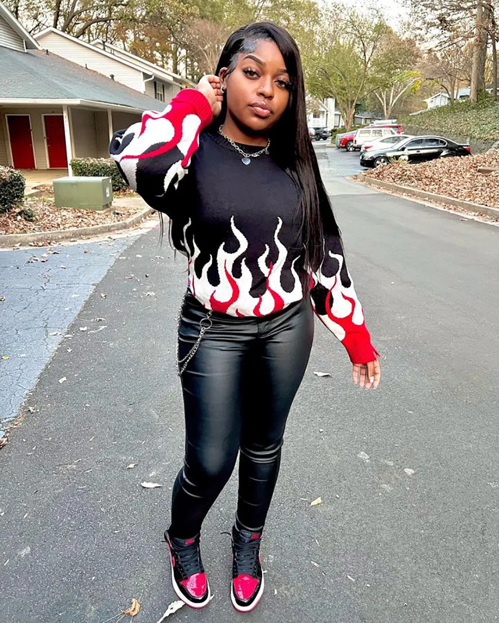 

Свитер женский трикотажный с круглым вырезом и длинным рукавом