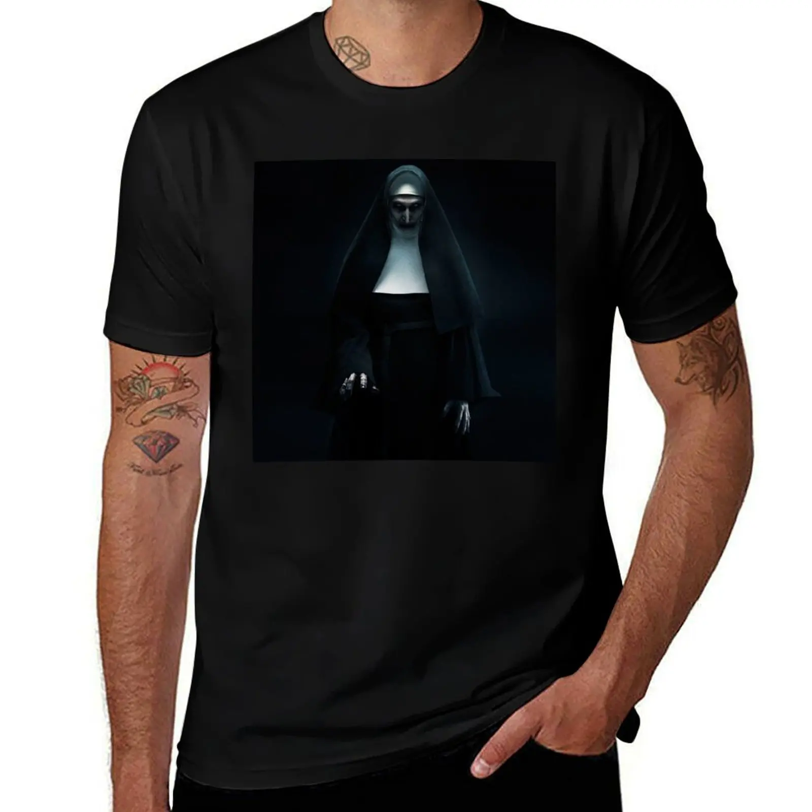 Фото Футболка The Nun Demonic Sister Valak, новое издание, одежда больших размеров, подарки для парня, роскошные дизайнерские футболки для мужчин с графикой №1