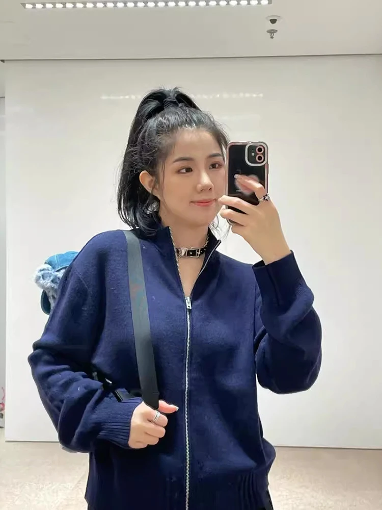 Женский шерстяной кардиган с вышивкой на молнии длинным рукавом