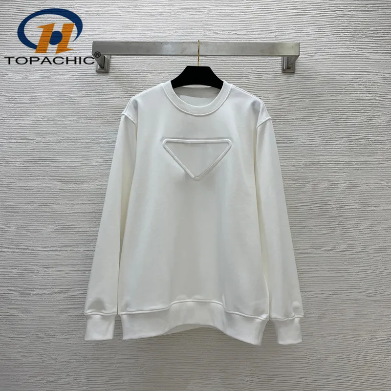 

11.1 High End Neutral The Same Style Letter Triangle Embossing Casual Loose O-Neck Pullover Long Sleeve Sweatshirt Women