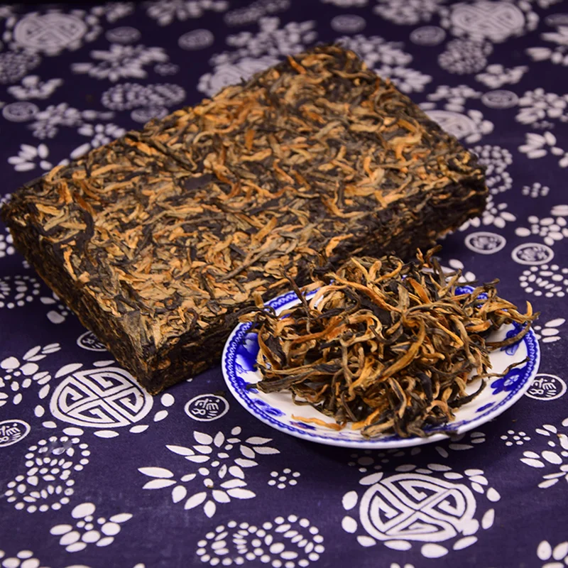 

2020 China Golden Bud Dianhong Without Teapot Ecologicy Organic Dian Hong Yunnan Fengqing Black Tea No Tea Pot 250g