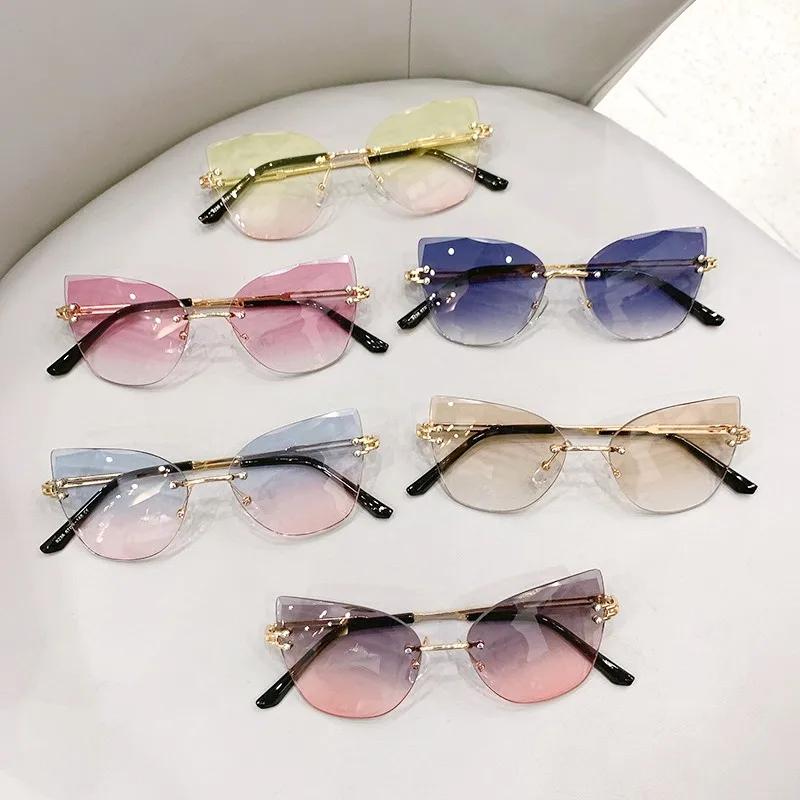 

Солнцезащитные очки без оправы для мужчин и женщин, винтажные модные градиентные солнечные очки кошачий глаз в стиле стимпанк, с защитой UV400