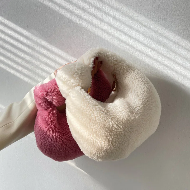 

Модные мягкие плюшевые сумки на плечо для женщин, маленькие сумки-тоуты для подмышек на осень и зиму, пушистые дорожные сумки-тоуты и кошель...