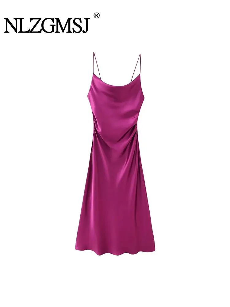 

Женское вечернее платье-миди с драпировкой и открытой спиной