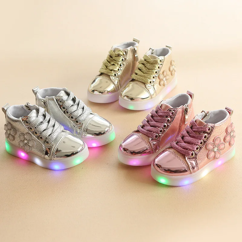Fashion Beautiful Flower Girls Boots LED Glowing Lighting Children Boots Elegant Solid Kids Shoes Toddlers Lace Infant Tennis