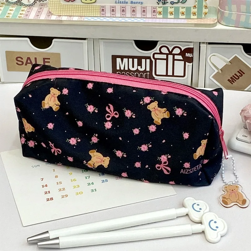 

Милый мультяшный пенал