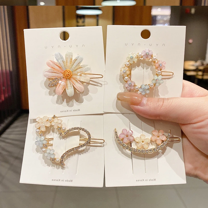 

New rhineau pearl hairpin set small fresh super Fairy flower simple frog buckle moon hairpin Liu seaside clip top clip headdress