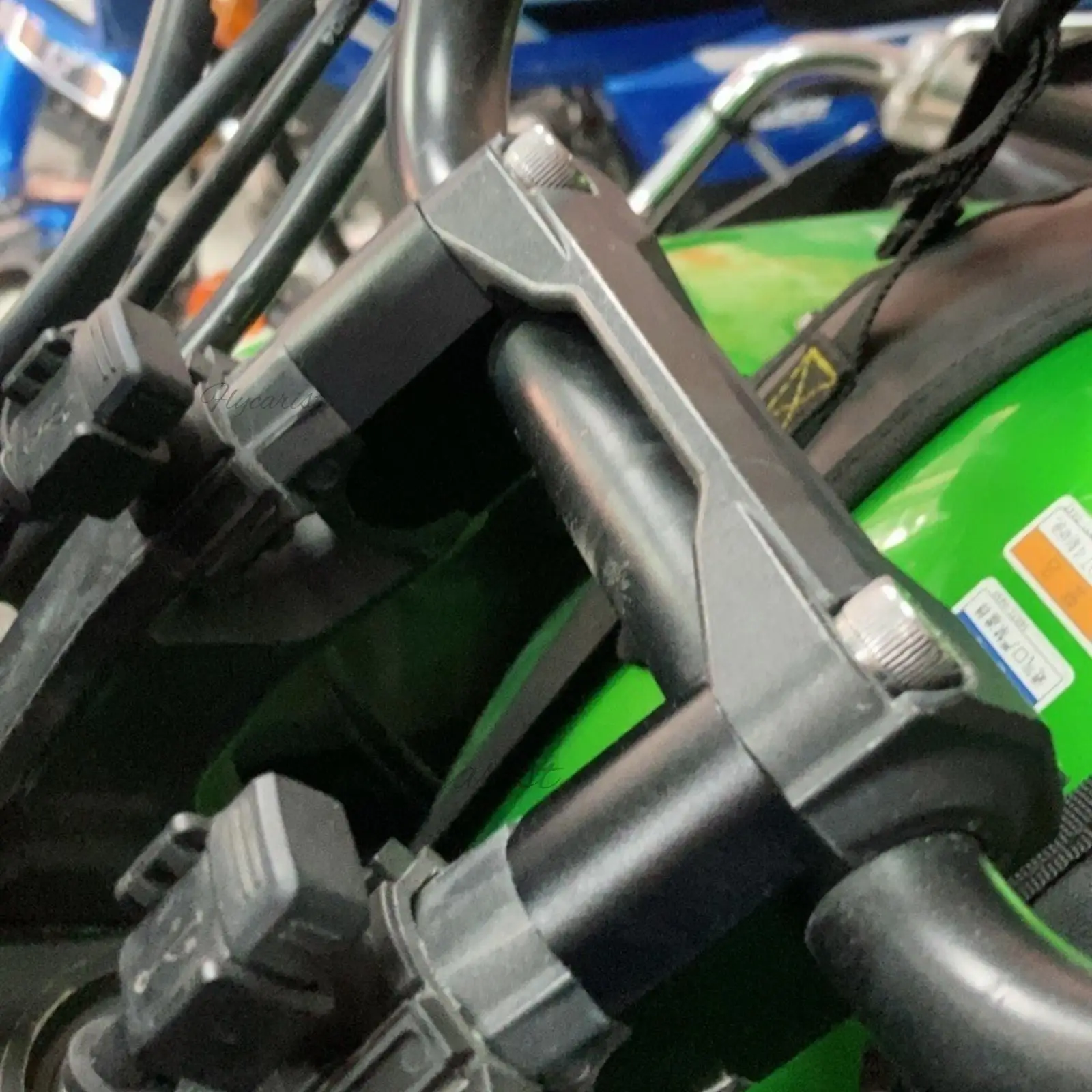 Комплект крепления зажима стояка руля переходник 30 мм для KAWASAKI Versys 650 2015-2018