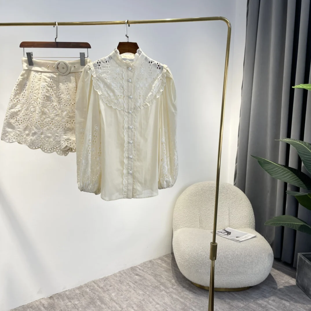 

Женский элегантный стильный костюм специального дизайна 2022, высококачественные однотонные бежевые полые женские шорты с высокой талией