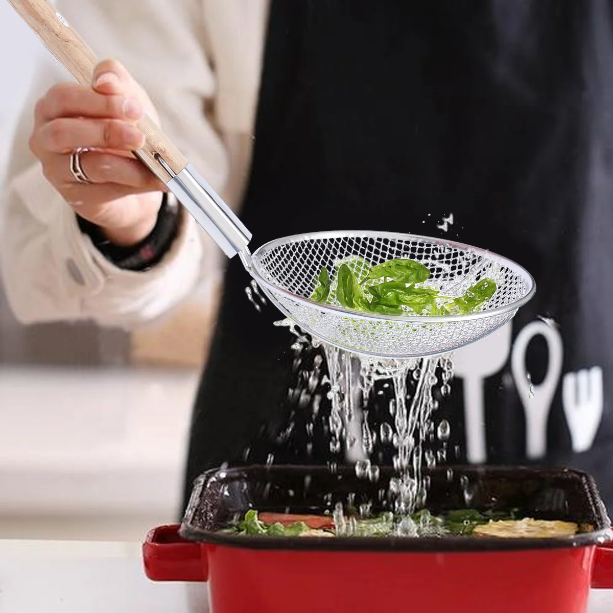 

Stainless Steel Strainer Thicken Wooden Handle Skimmer Ladle Home Kitchen Noodles French Fries Strainer for Home Restaurant
