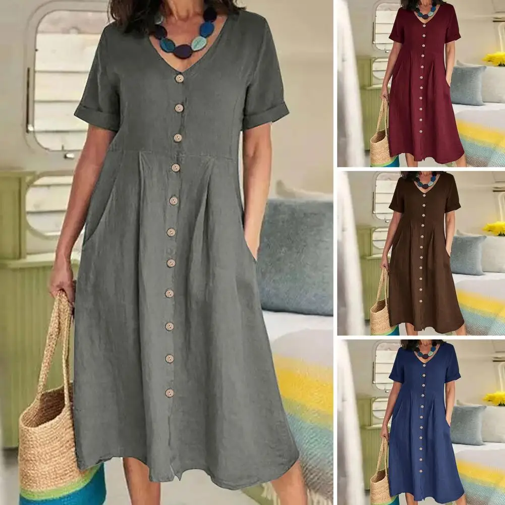 

Платье женское средней длины на пуговицах с V-образным вырезом и карманами