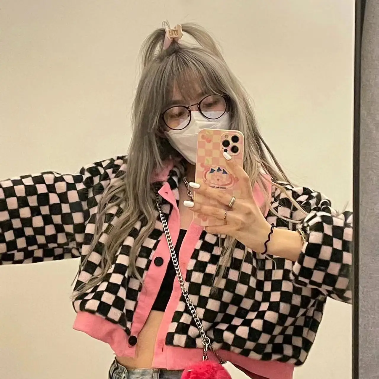 Корейский короткий кардиган контрастных цветов на пуговицах с шахматным принтом