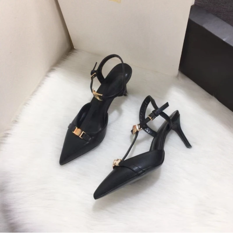 

2023 Summer New Fashion Shallow Mouth Pointed Thin High Heel Baotou Simple and Comfortable Sandals for Women