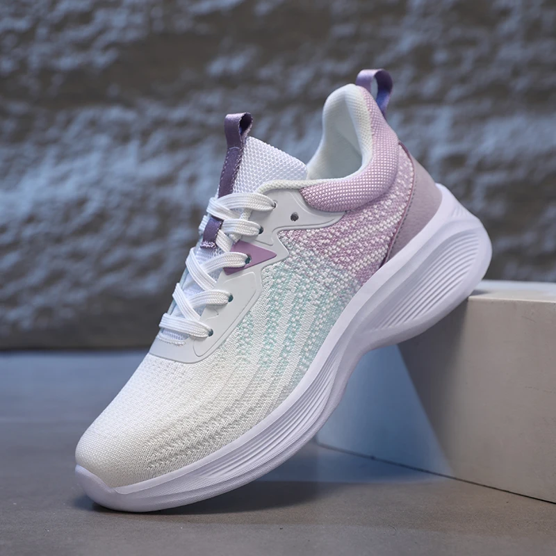 Массажер на плоской подошве женские кроссовки платформе мокасины для летней