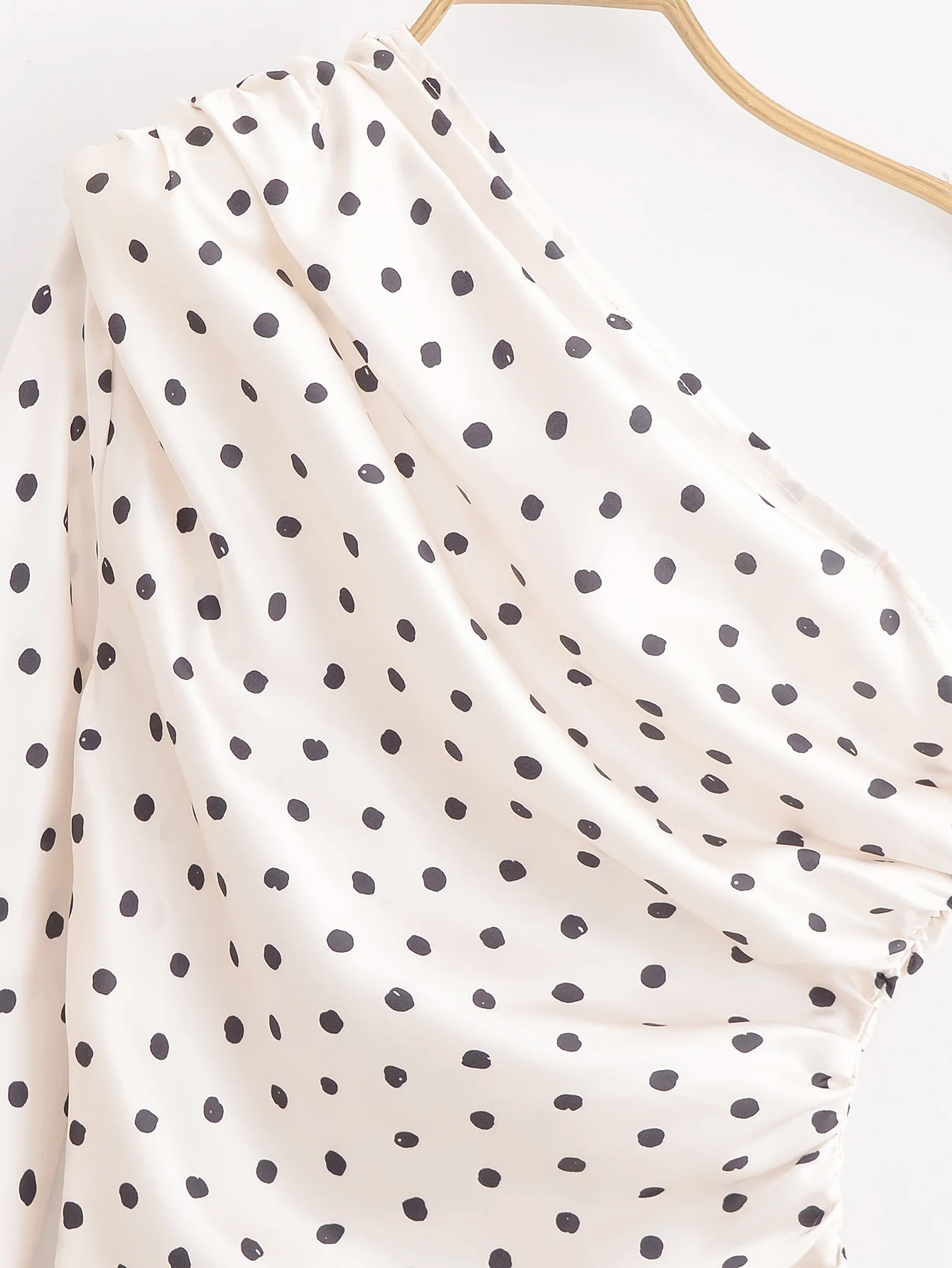 PB &amp ZA женские 2024 зимние новые модные асимметричные топы с подплечниками