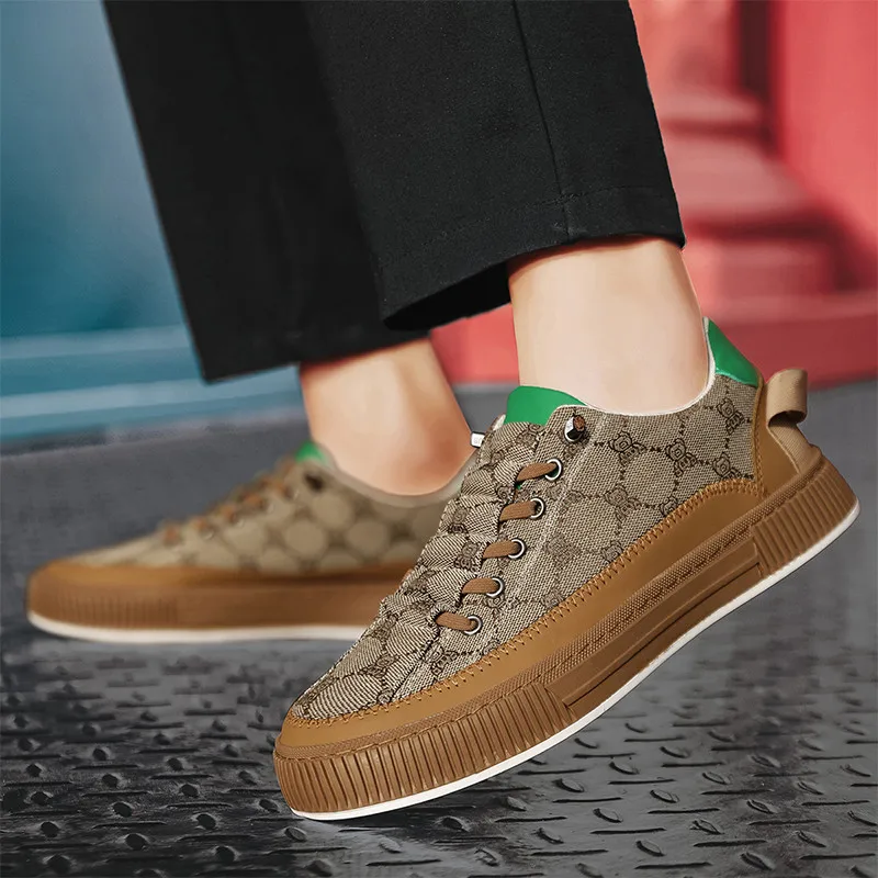 2023 Summer Green Men's Skateboard Shoes Breathable Non-slip Sport Shoes Man Slip-on Retro Flat Sneakers Men zapatillas hombre