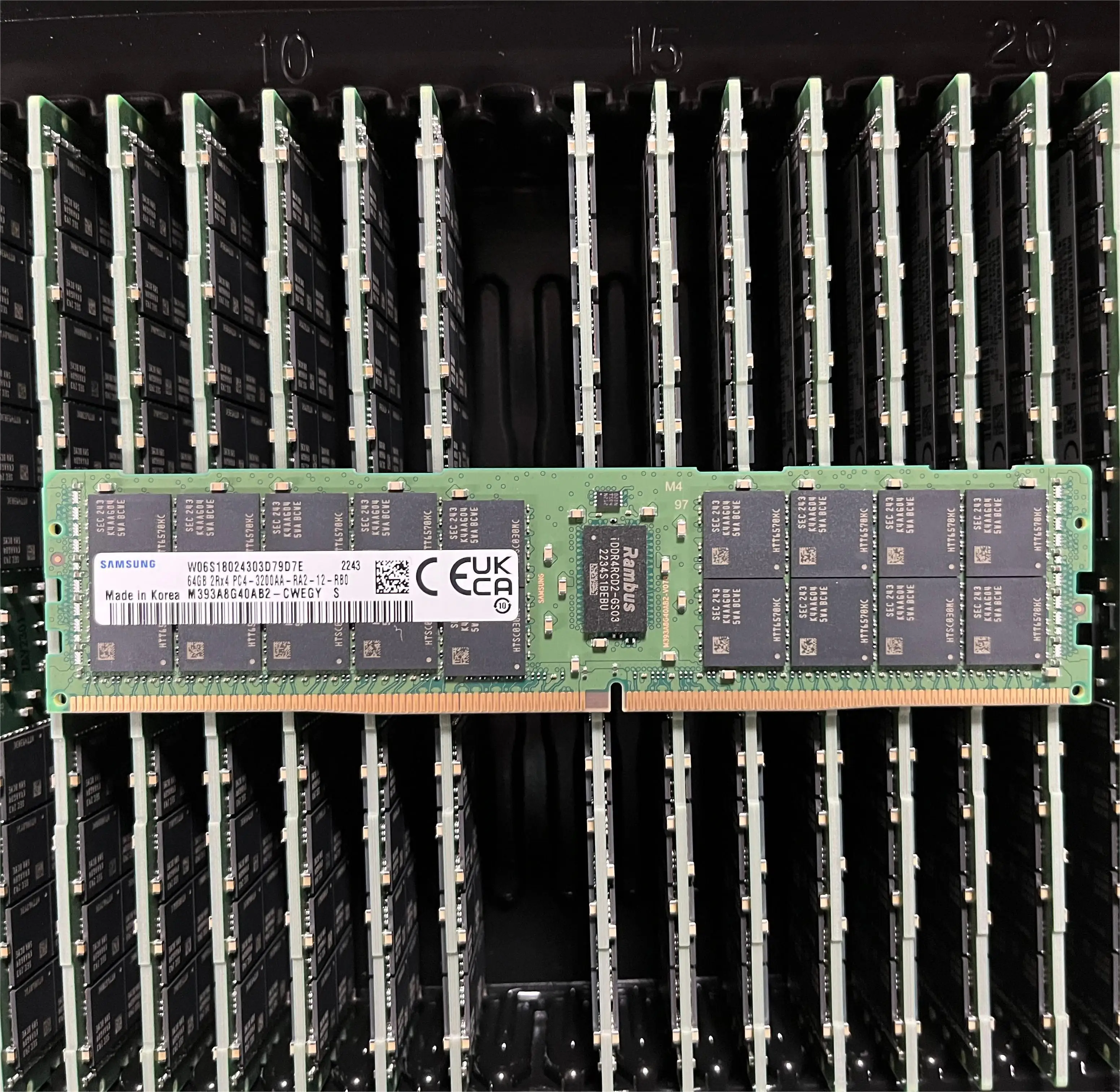 Применимо к новой памяти Samsung M393A8G40AB2-CWE 64G 2rx4 DDR4 3200aa ECC Reg