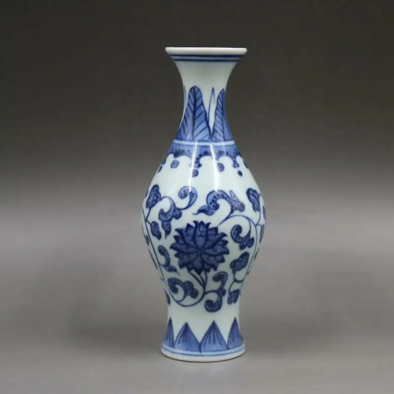 

Chinese Blue and White Porcelain Qing Qianlong Hand Painted Lotus Design Vase