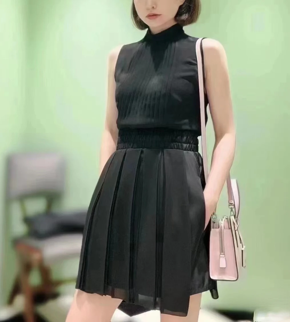 

127595 127594 Fashion Classic Trendy Luxury Designer Cloth Retro Dilapidated Hole Thin Straight Pants