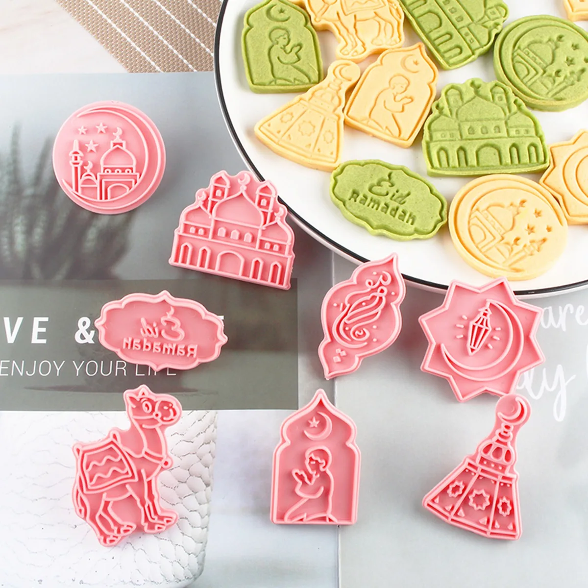

8Pcs/set Ramadan Eid Mubarak Biscuit Mold Cutter 3D Plastic Cookies DIY Fondant Pressing Baking Mould Ramadan Kareem Party Decor