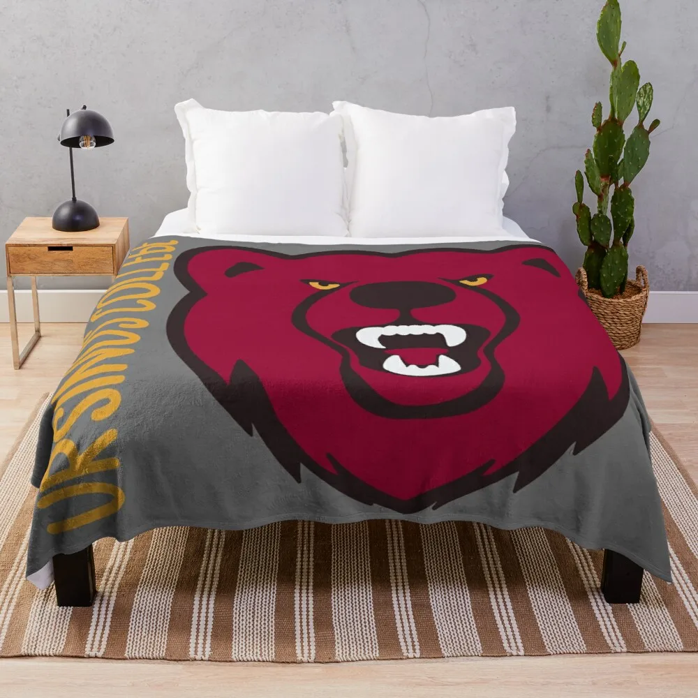 

Ursinus bear Throw Blanket Semi-Toral Blanket