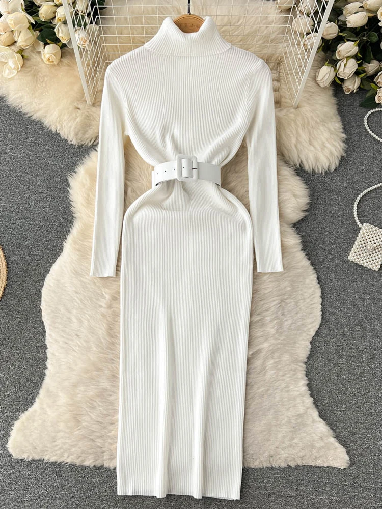 

Осенне-зимнее трикотажное Белое Женское платье YuooMuoo, шикарное Элегантное Длинное платье-свитер с высоким воротником и поясом, облегающее ж...
