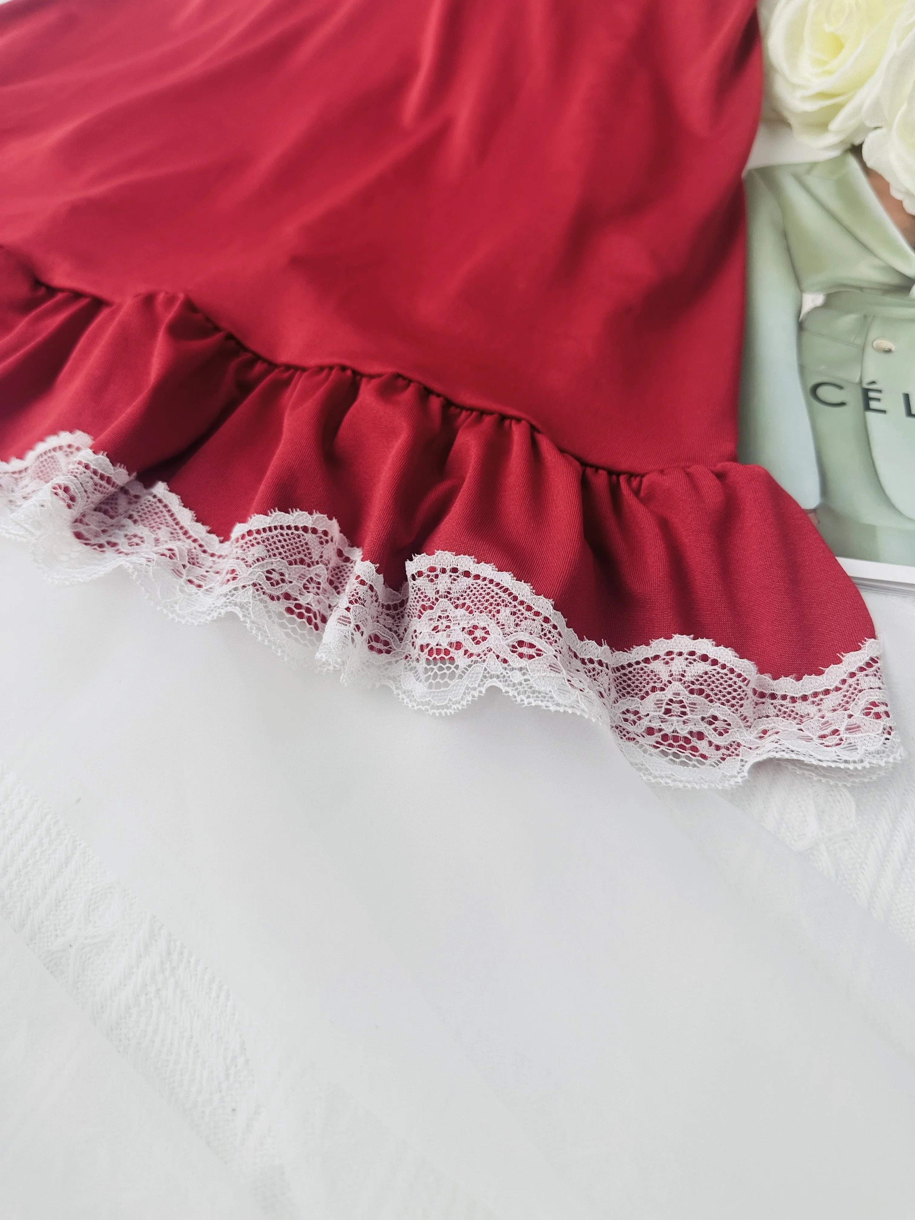 Местный склад кружевная ночная рубашка с глубоким V-образным вырезом женские