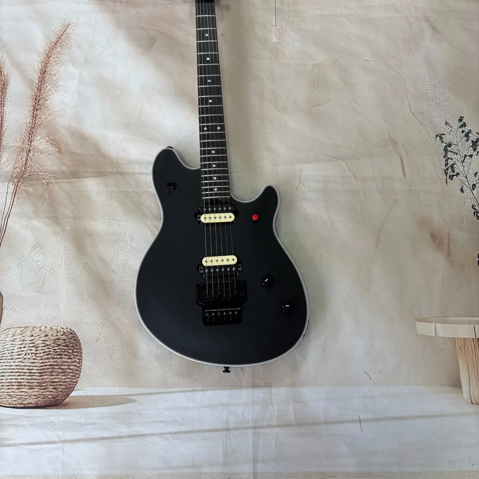 Фото 2025 матовых черных гитарных звукоснимателей 2H с тремоло Floyd Rose №3