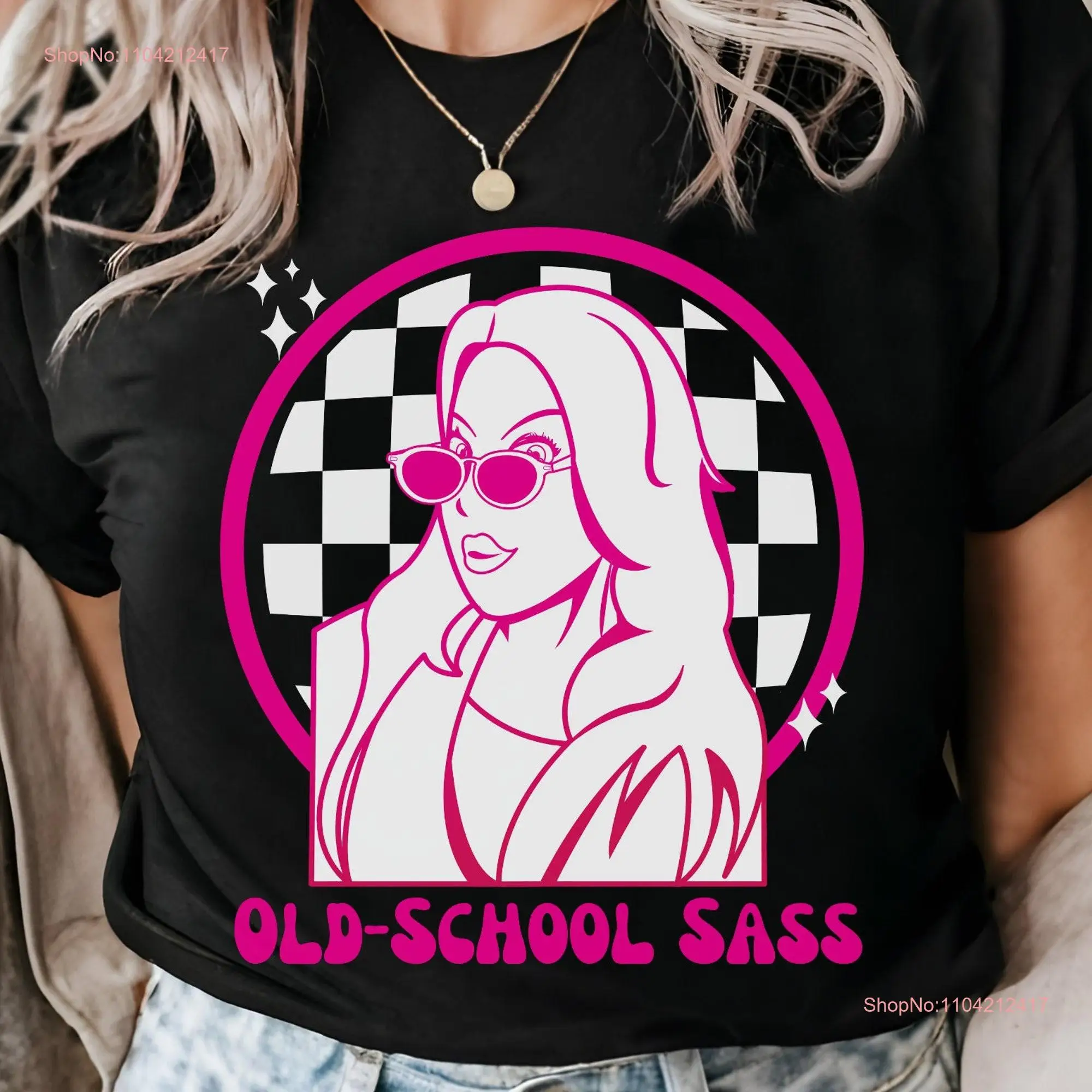 Женская футболка Old School Sass крутая ретро-шахматная доска Sassy Attitude ярко-розовая для