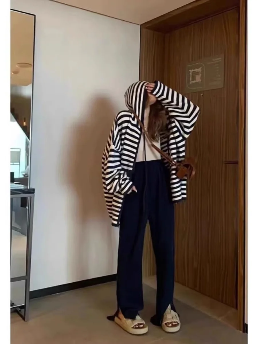 Extra Large 50.00kg Contrast Color Stripe Hood Sweater Women Autumn and Winter Loose Idle Sle Casual Cardigan Knitted Oute...