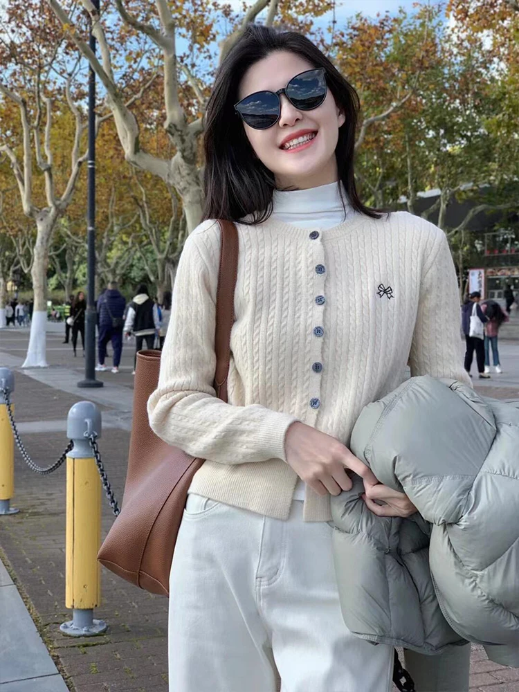 Korean Series Gray Embroidered Twist Knit cardigan Outerwear Women Outer Wear Small Loose Crop Sweater Top Autumn and Winter