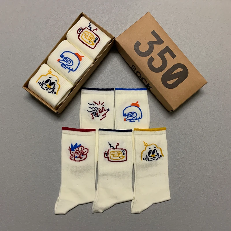 3 Pairs/Box Cute Cartoon Mouse Stockings Cotton Harajuku Soft White Simple Skateboard Long Funny Gifts for Men Women Socks Pack