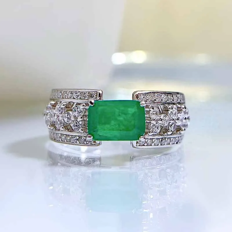 

022 New S925 Silver One Carat Emerald Seiko Full Diamond Micro Setting Ring Europe and America Cross-border