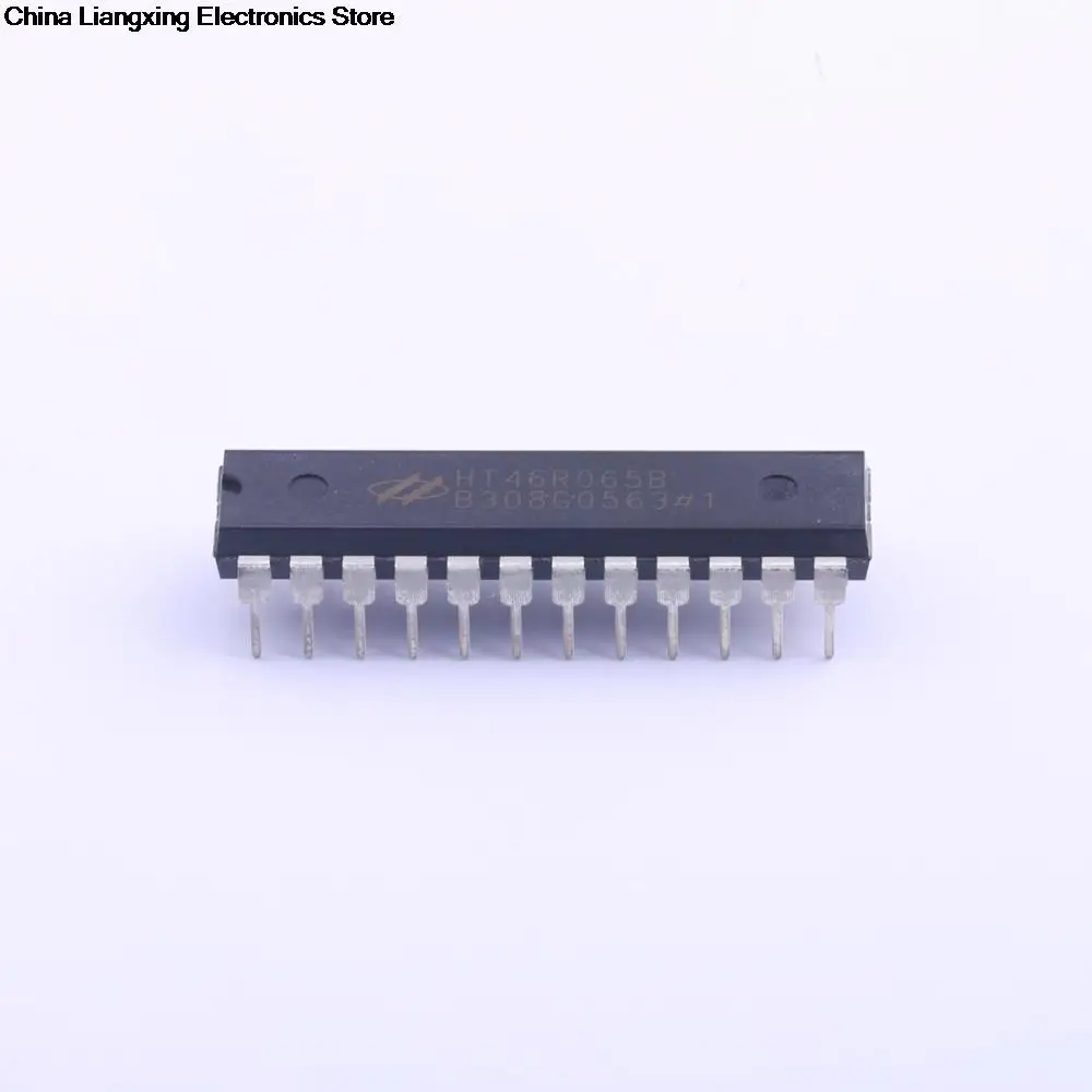 

10-100 шт. HT46R065B